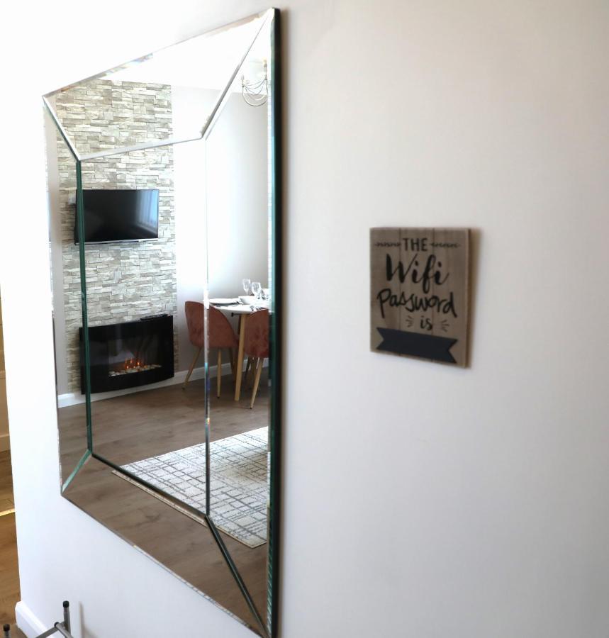 Amprenta Apartment - Gorgeous Interior Designed 1 Bedroom Home Bournemouth Exterior photo